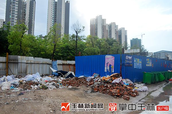 聚锦花园小区存不文明现象