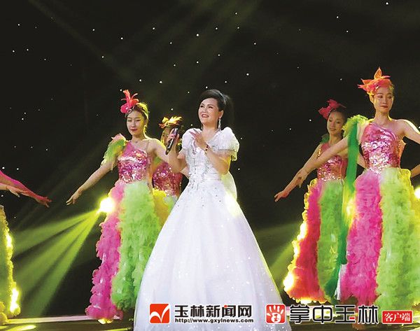 玉林歌唱家牟虹霓在京举办个人演唱会