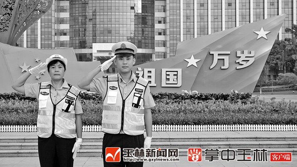 网红“卢姐”:退休也要站好最后一班岗