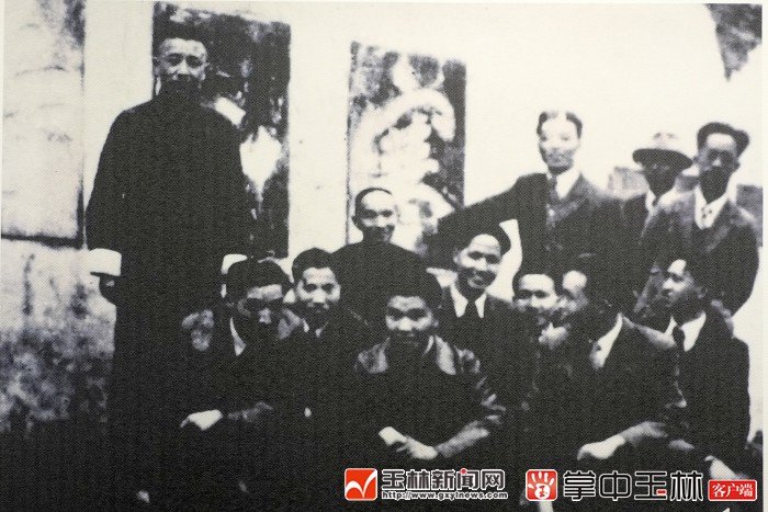�����Σ�������һ���롶���͡���ͬ�º�Ӱ��.JPG